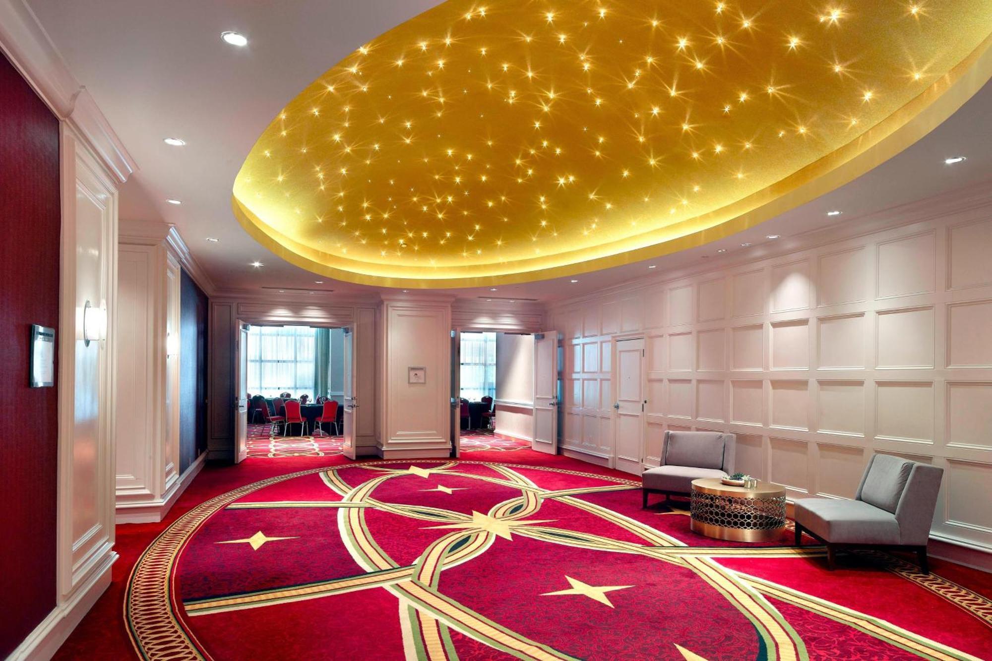 New Orleans Marriott Metairie At Lakeway Exterior photo
